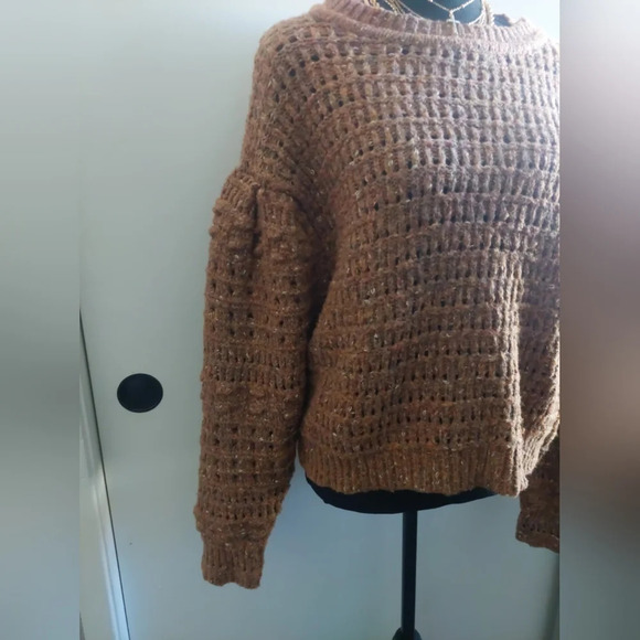 Crocheted Open Knit dropped shoulder Cropped sweater Size Large Brown - Picture 7 of 10